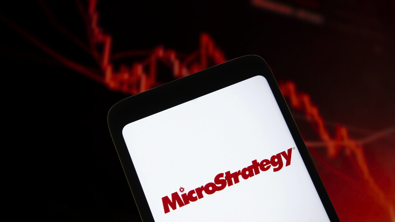 MicroStrategy Hits Five-Month Low as Bitcoin Tumbles